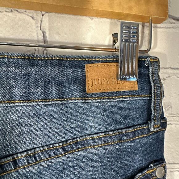 Judy Blue Jeans 27 Straight Fit Blue Stretch Medium Wash JB8277 Denim Trendy - Picture 6 of 13